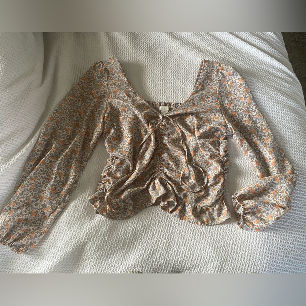 H&M woman’s floral top
